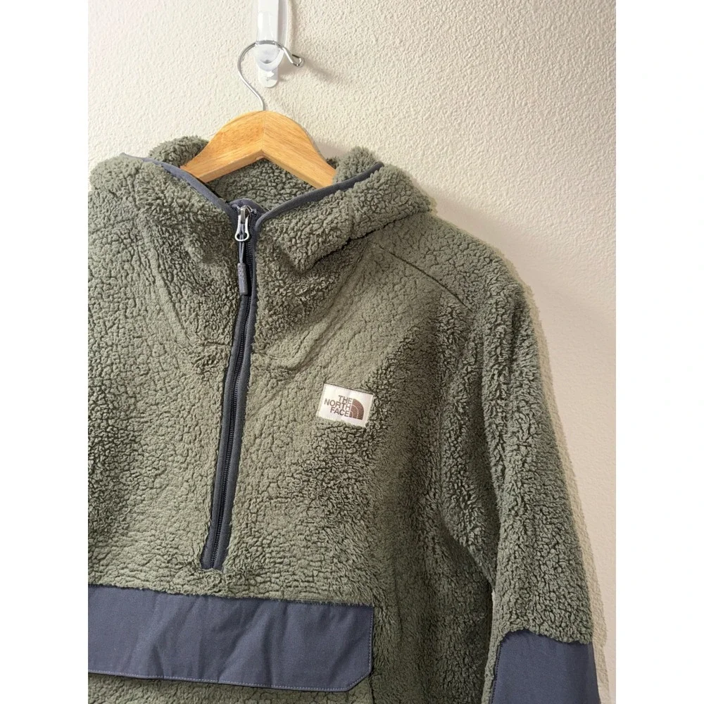 Men's North Face Quarter Zip Hoodie Size Large